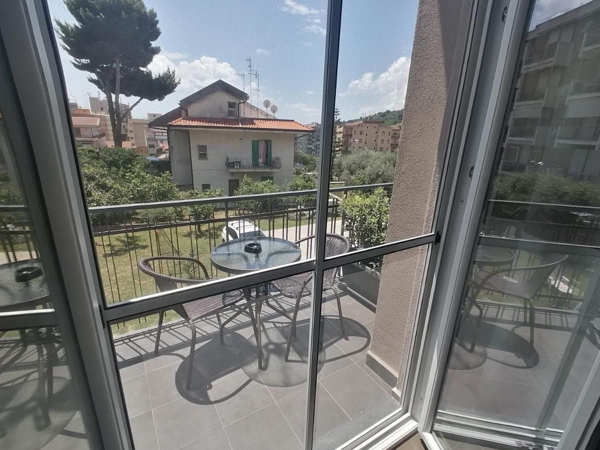 B&B Villa Agrume Messina Exterior foto